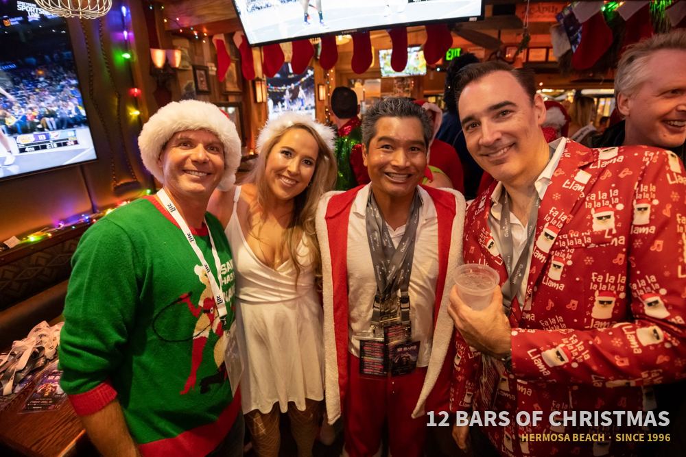 12 Bars of Christmas crawlers in costume, 2021