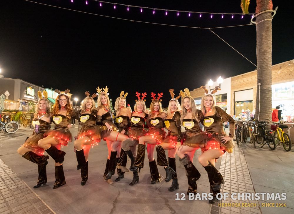 12 Bars of Christmas crawlers in costume, 2021