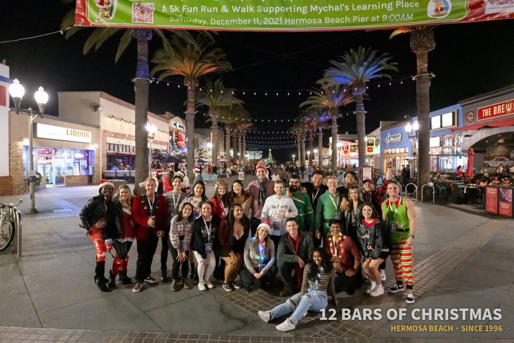 12 Bars of Christmas crawlers in costume, 2021