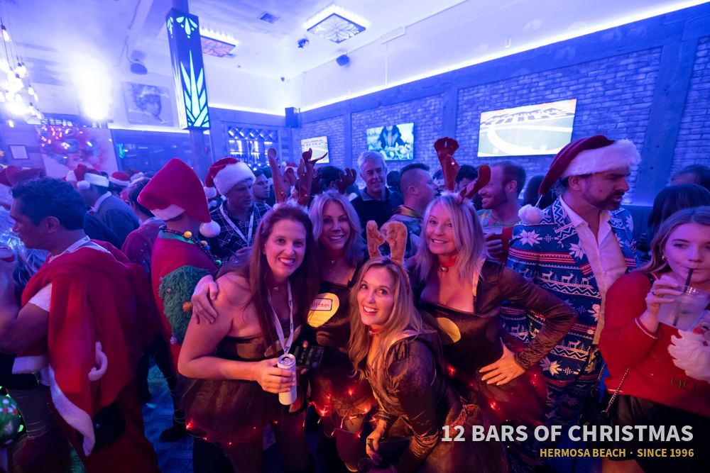 12 Bars of Christmas crawlers in costume, 2021