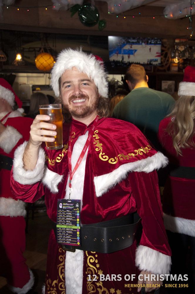 12 Bars of Christmas crawlers in costume, 2022