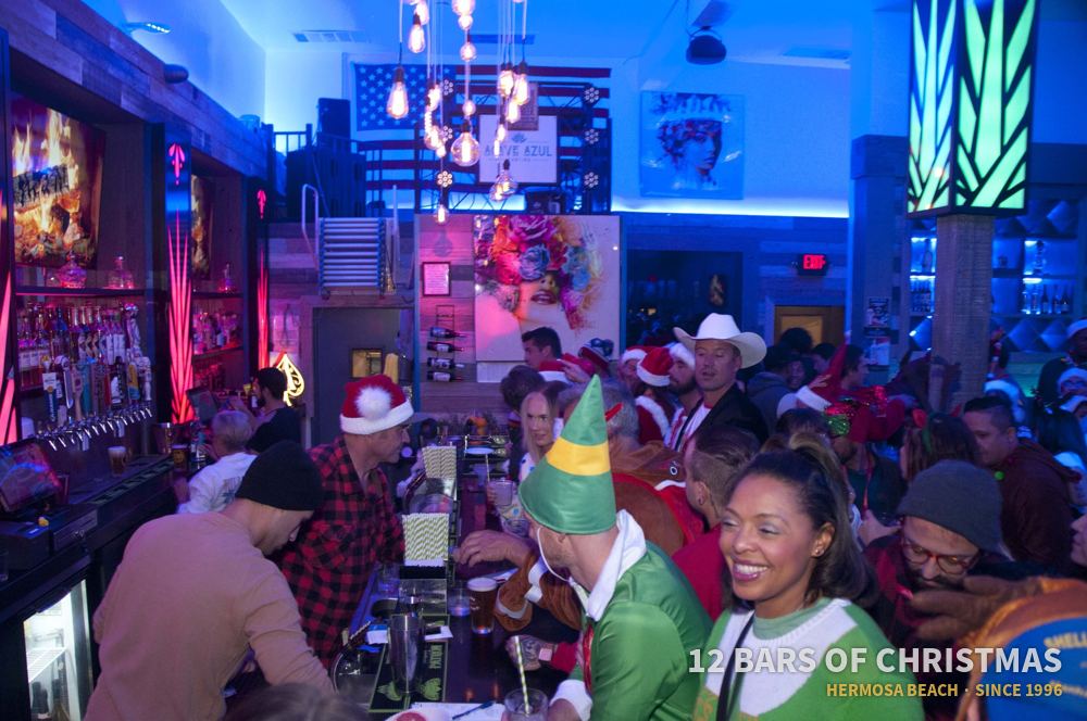 12 Bars of Christmas crawlers in costume, 2022