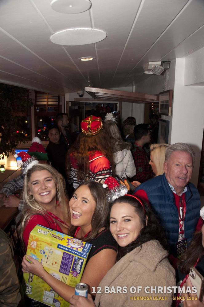 12 Bars of Christmas crawlers in costume, 2022