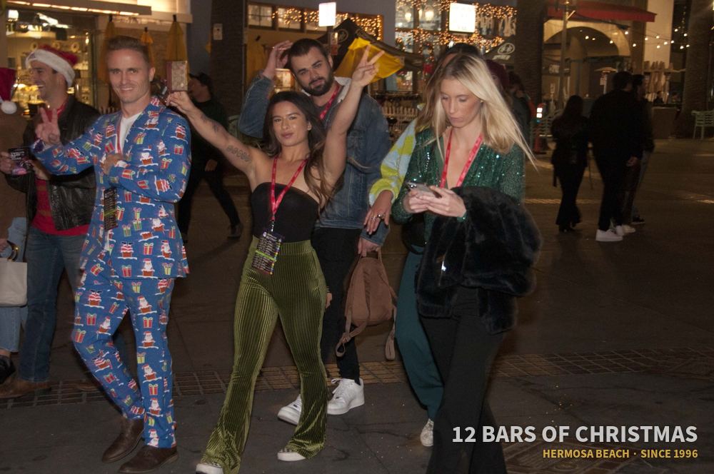 12 Bars of Christmas crawlers in costume, 2022