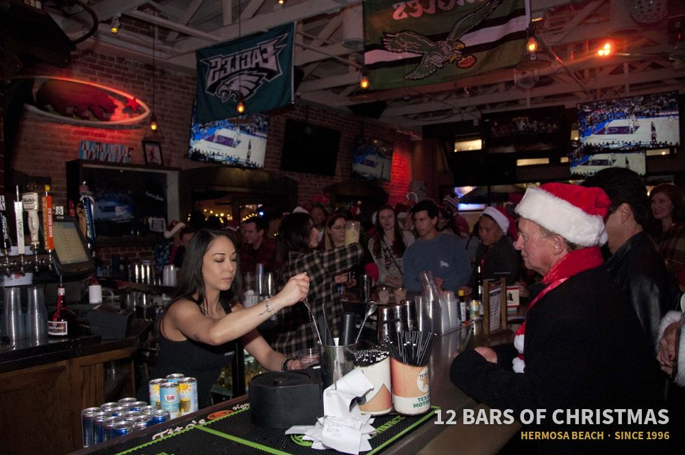 12 Bars of Christmas crawlers in costume, 2022