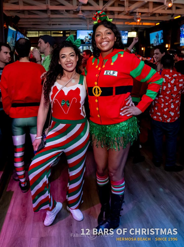 12 Bars of Christmas crawlers in costume, 2023