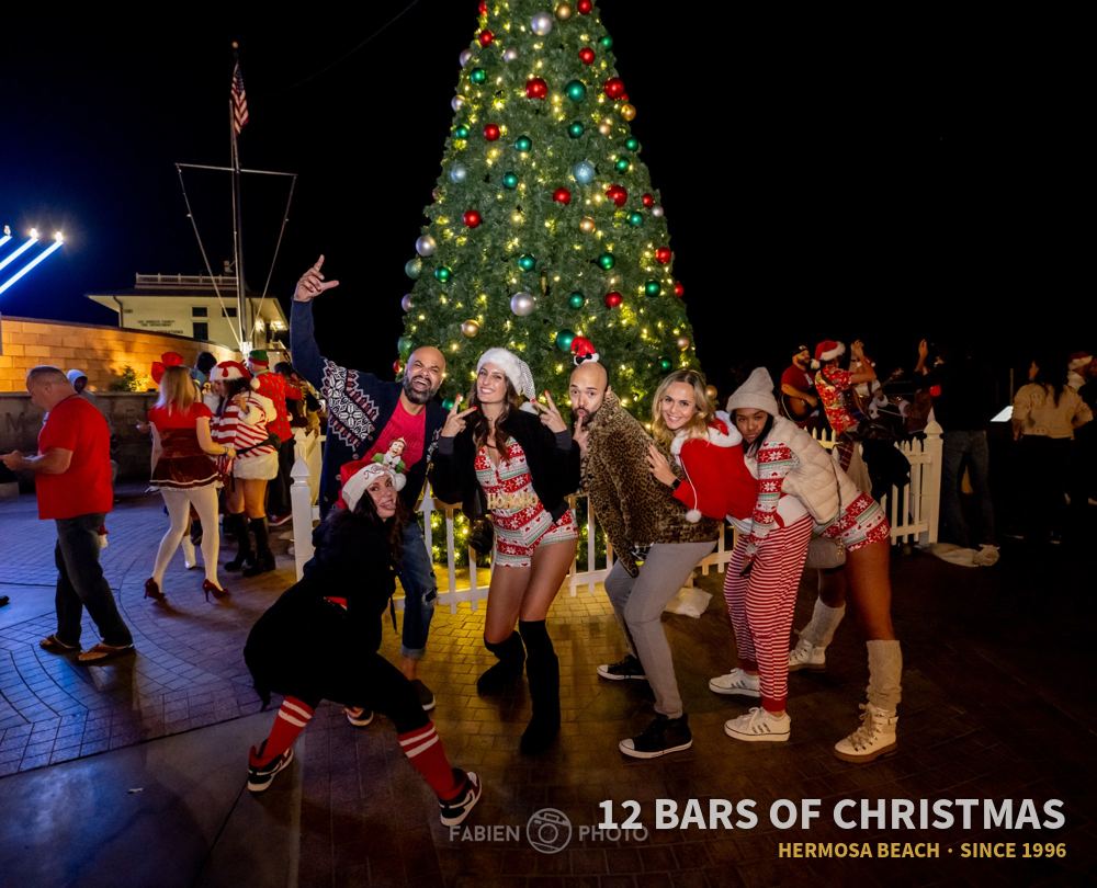 12 Bars of Christmas crawlers in costume, 2023