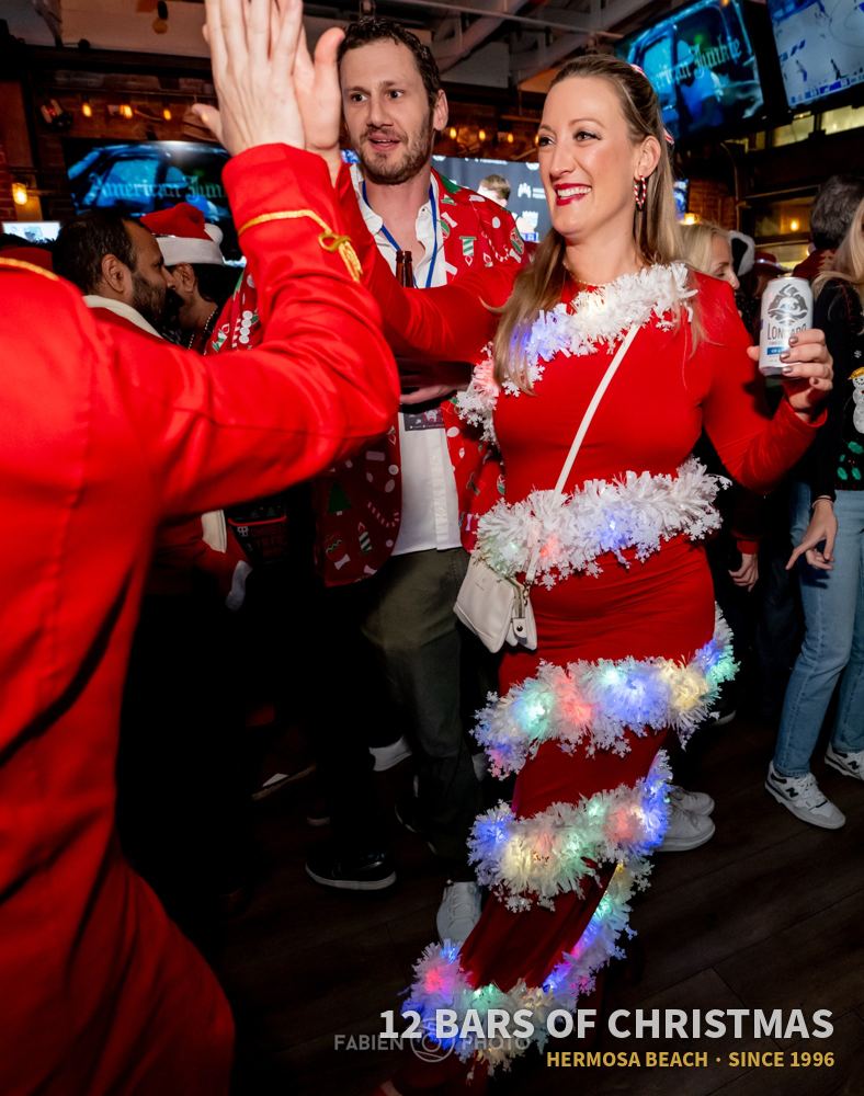 12 Bars of Christmas crawlers in costume, 2023