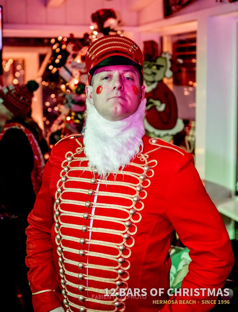 12 Bars of Christmas crawlers in costume, 2023
