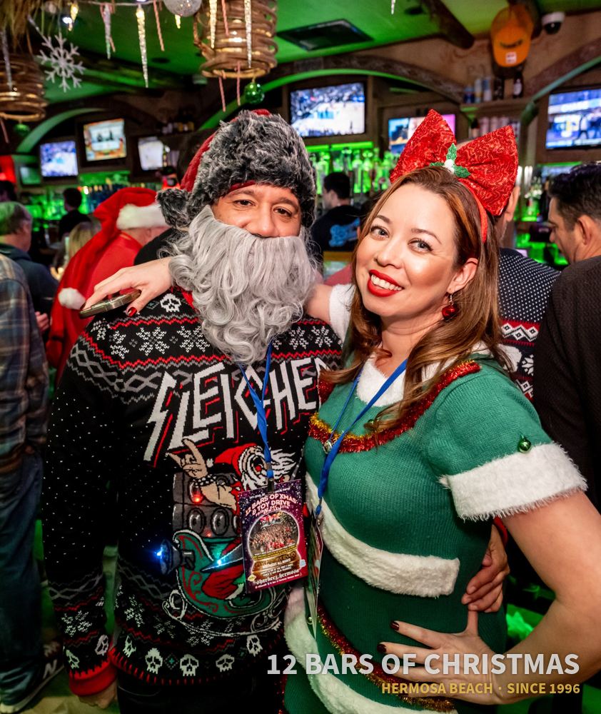 12 Bars of Christmas crawlers in costume, 2025