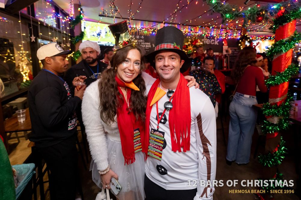 12 Bars of Christmas crawlers in costume, 2025