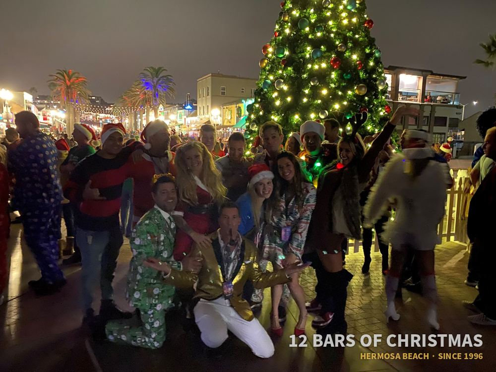 12 Bars of Christmas crawlers in costume, Earlier years